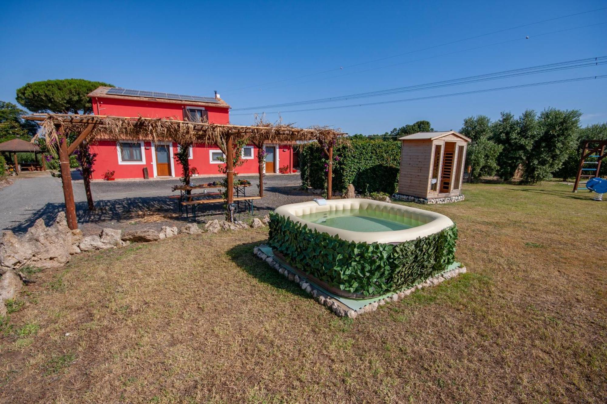 Agriturismo L'Istrice di Giò Montalto di Castro Esterno foto